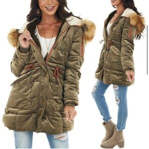 Large olive green warm winter coat fur hood